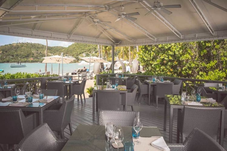 Beachside dining